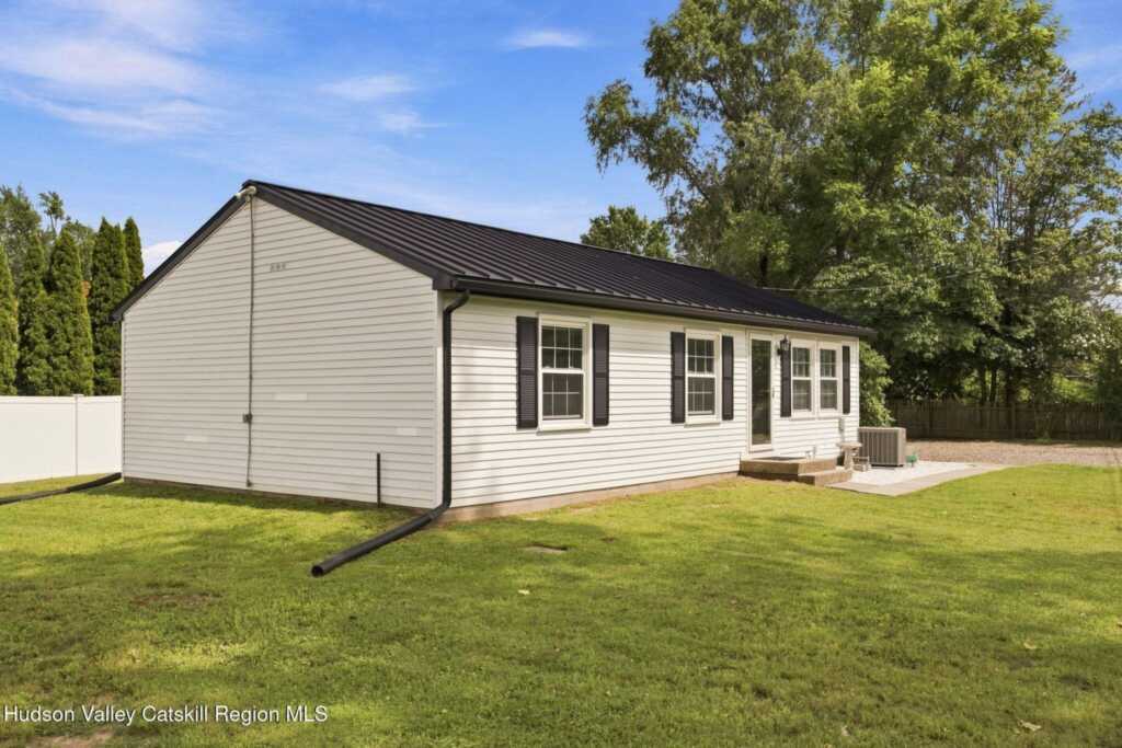 13 Highland Avenue, Saugerties, NY 12477 - Photo 34 of 38