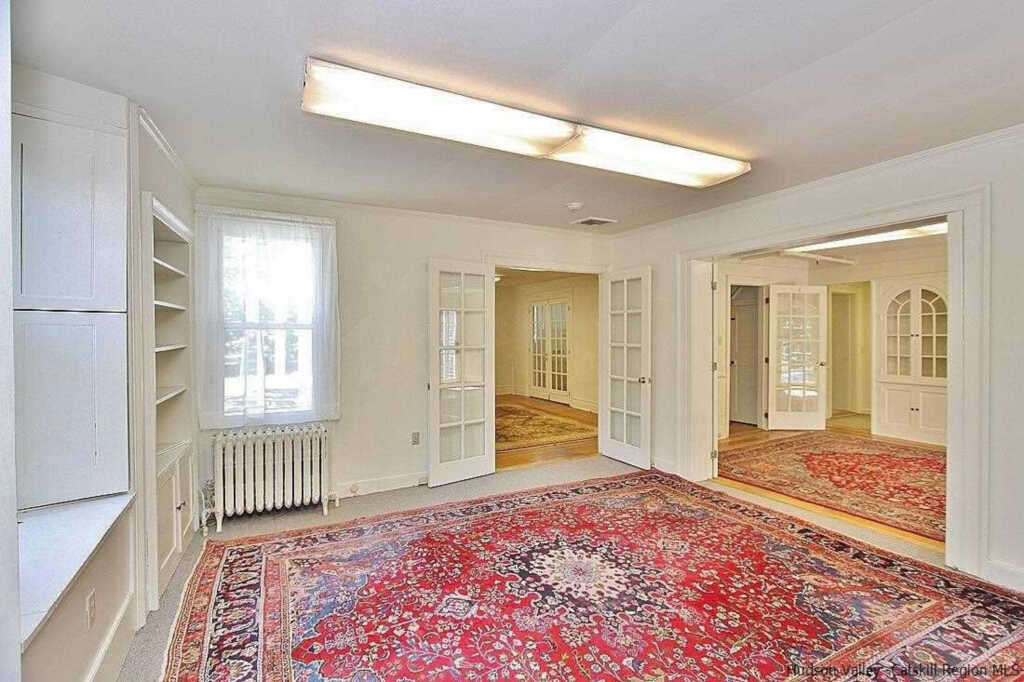 231 Clinton Avenue, Kingston, NY 12401 - Photo 10 of 29