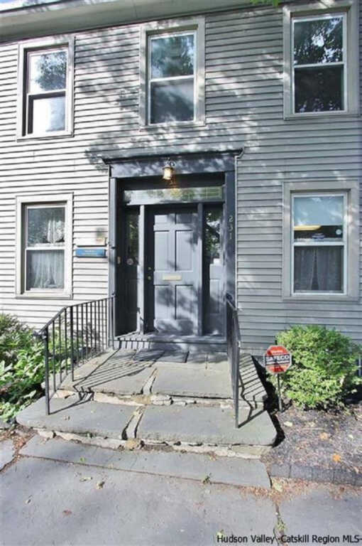 231 Clinton Avenue, Kingston, NY 12401 - Photo 7 of 29
