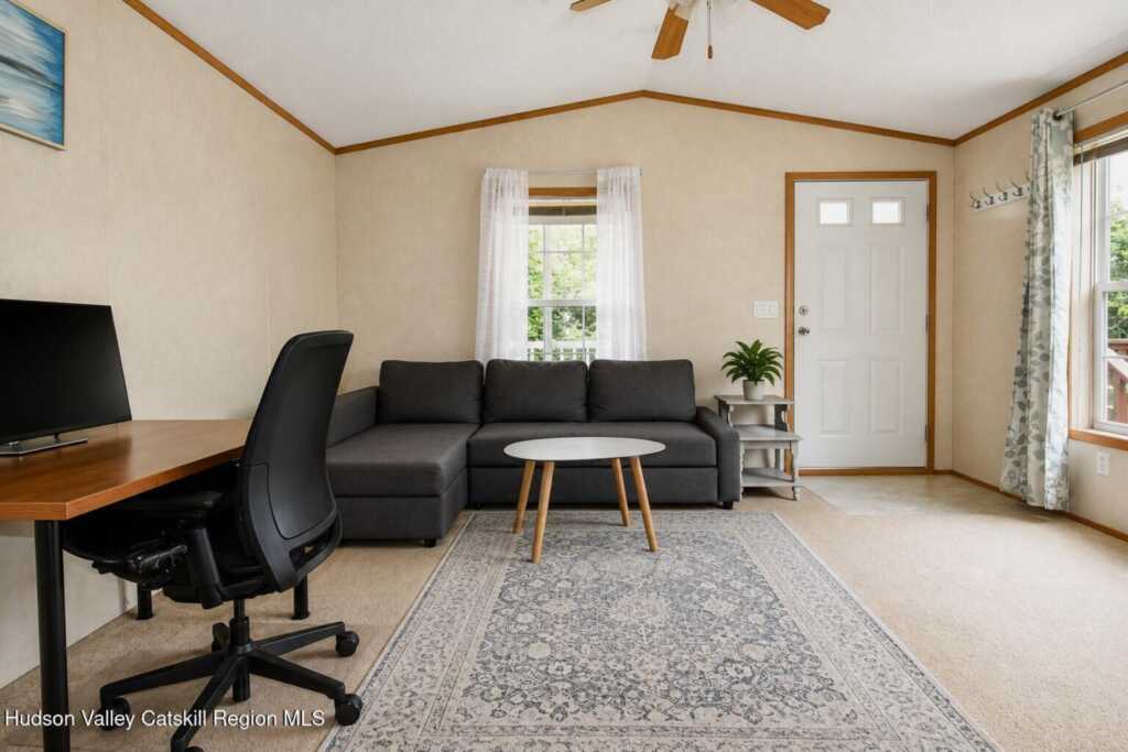 200 Willow Street, Kingston, NY 12401 - Photo 4 of 20