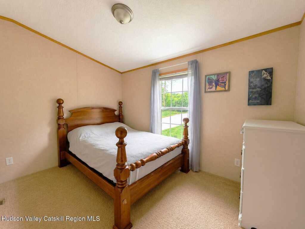 200 Willow Street, Kingston, NY 12401 - Photo 9 of 20