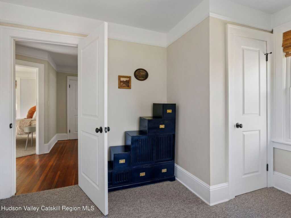 21 Manor Place, Kingston, NY 12401 - Photo 30 of 44