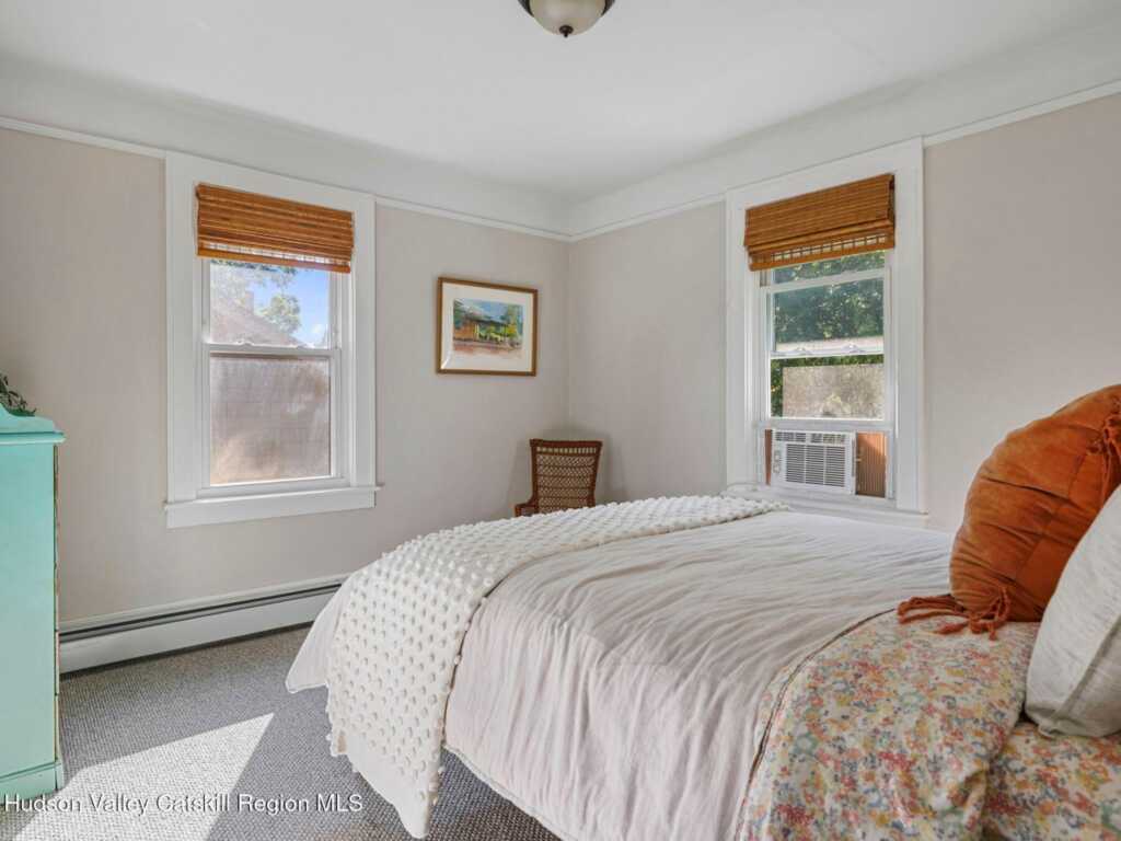 21 Manor Place, Kingston, NY 12401 - Photo 33 of 44