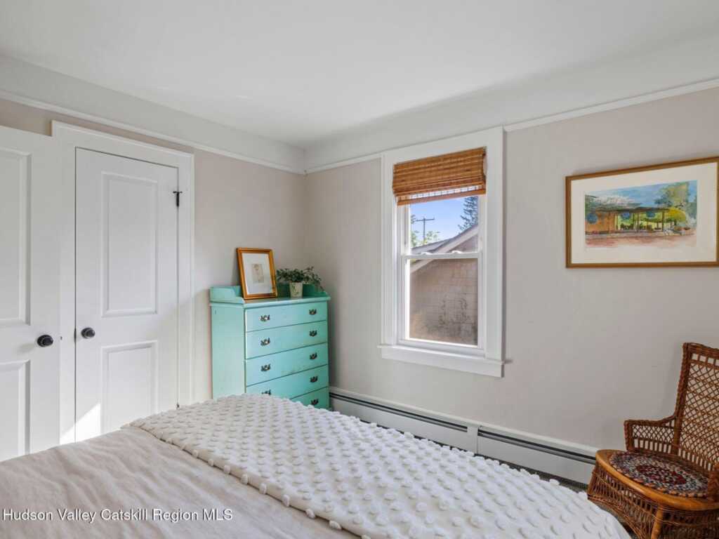 21 Manor Place, Kingston, NY 12401 - Photo 35 of 44