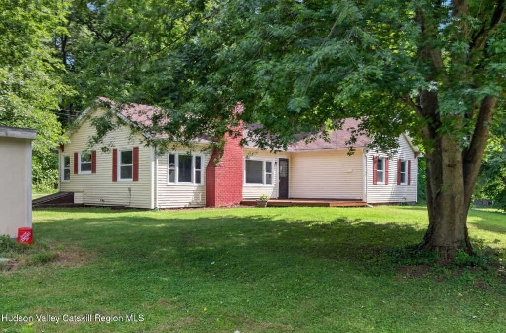 33 Warren Myers Road, Saugerties, NY 12477 - Photo 2 of 24