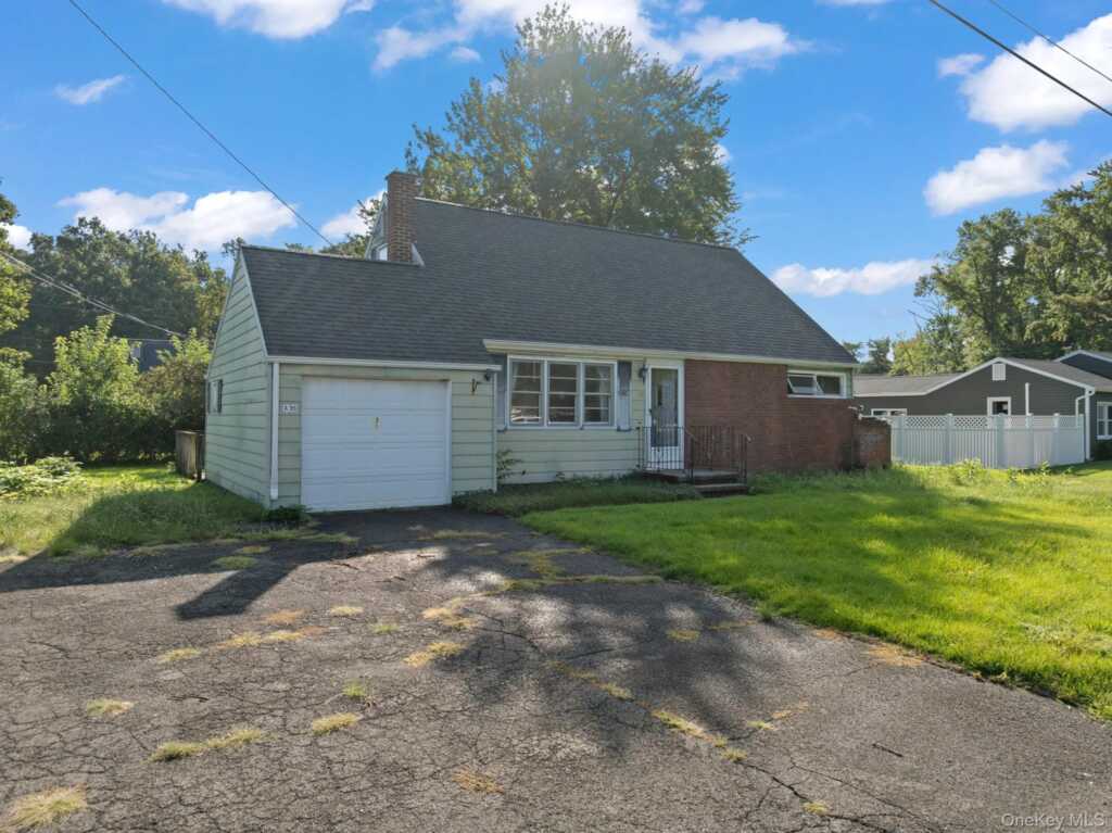 39 Wallkill Avenue, Rosendale, NY 12486