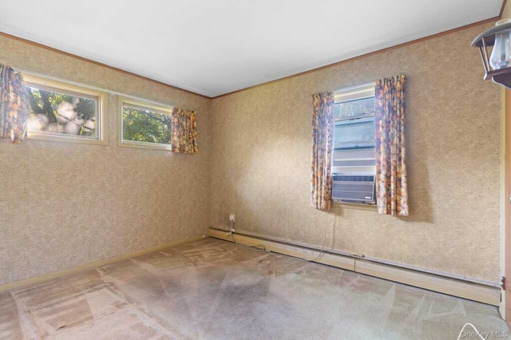 39 Wallkill Avenue, Rosendale, NY 12486 - Photo 9 of 25