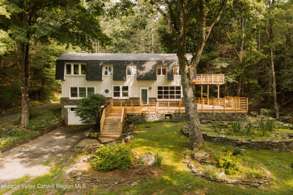 54 Shultis Farm Road, Woodstock, NY 12409