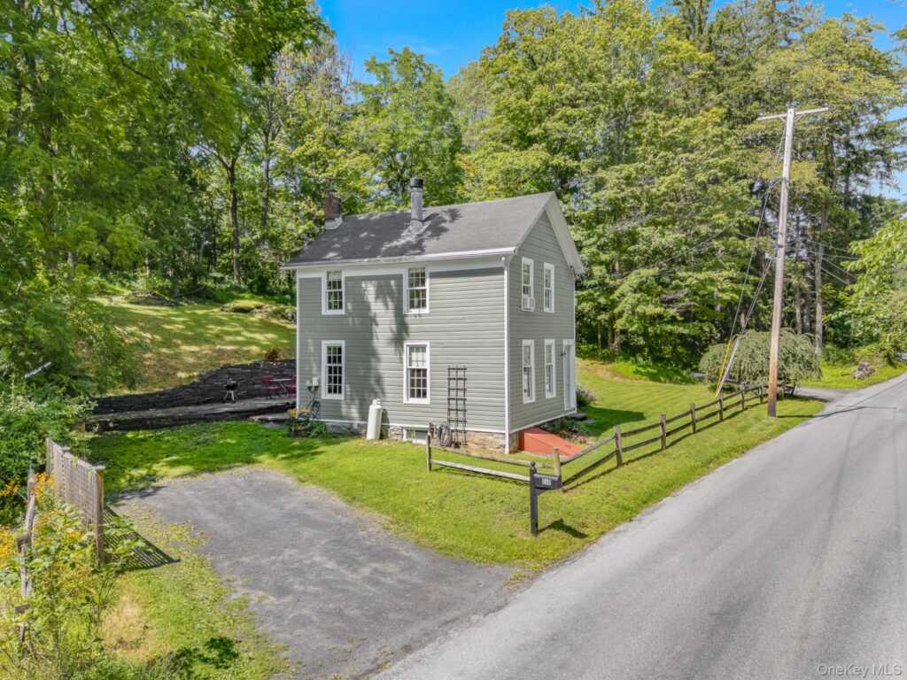 568 Hickory Bush Road, Rosendale, NY 12401
