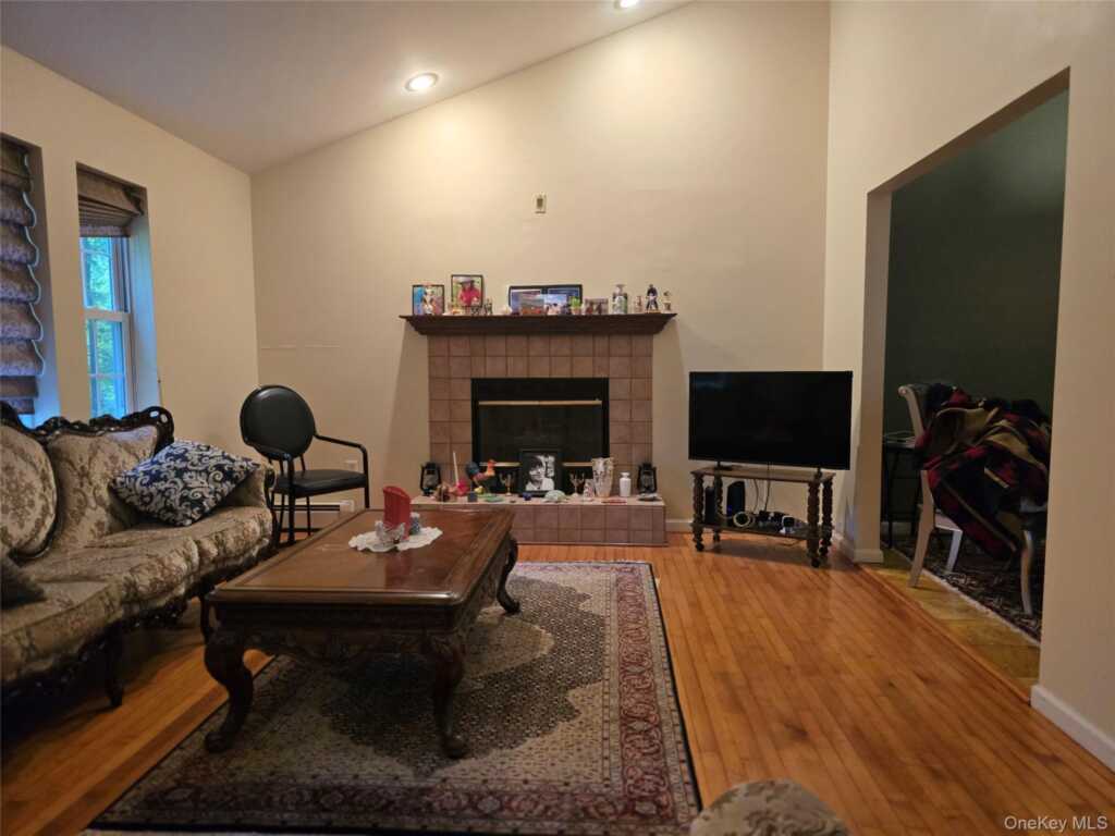8 Kayleigh Drive, New Paltz, NY 12561 - Photo 11 of 20