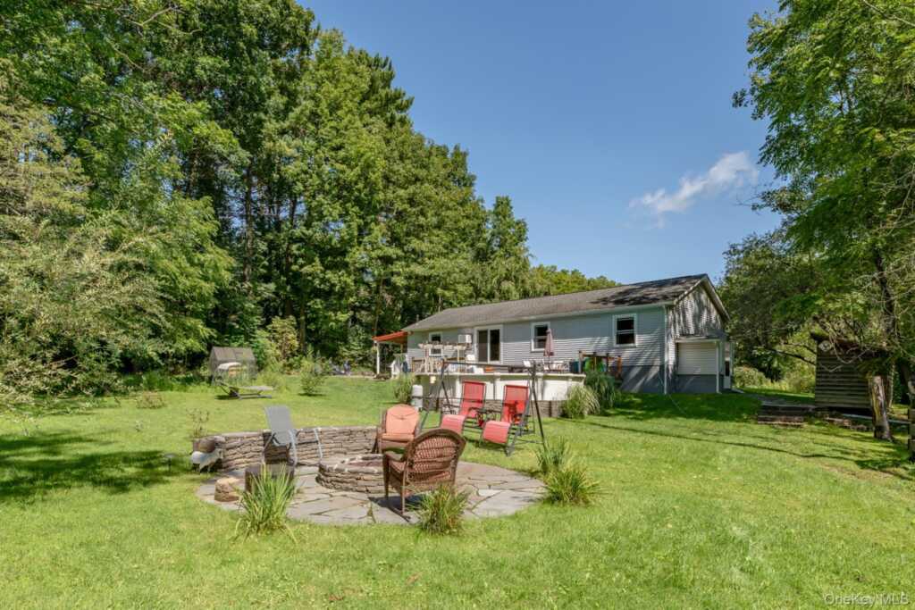 28 Buck Lane, Saugerties, NY 12477 - Photo 3 of 50