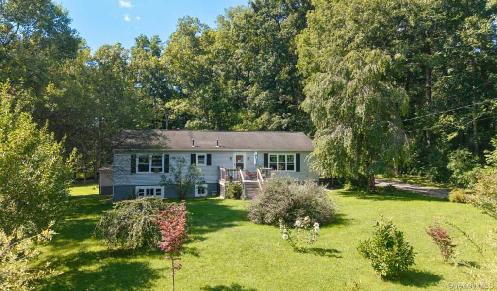 28 Buck Lane, Saugerties, NY 12477 - Photo 5 of 50