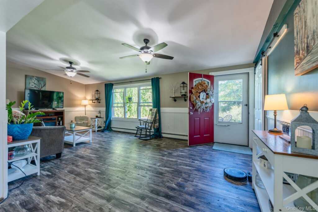 28 Buck Lane, Saugerties, NY 12477 - Photo 6 of 50