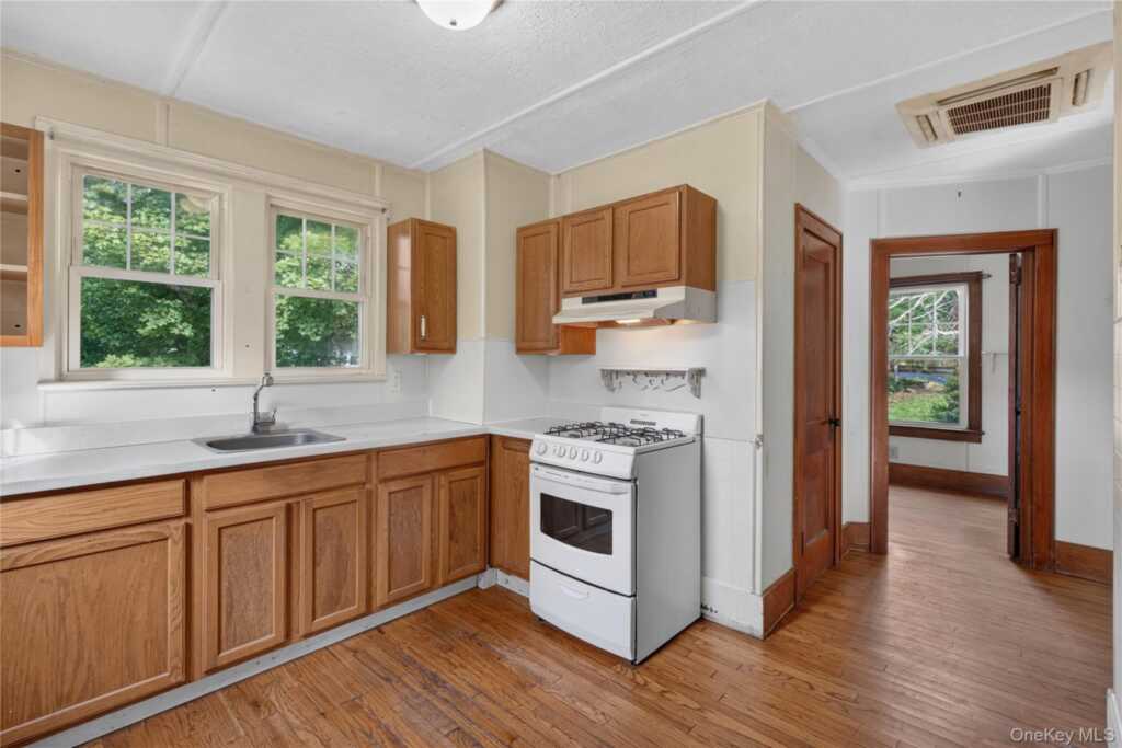 15 Hallihans Hill Road, Kingston, NY 12401 - Photo 5 of 31