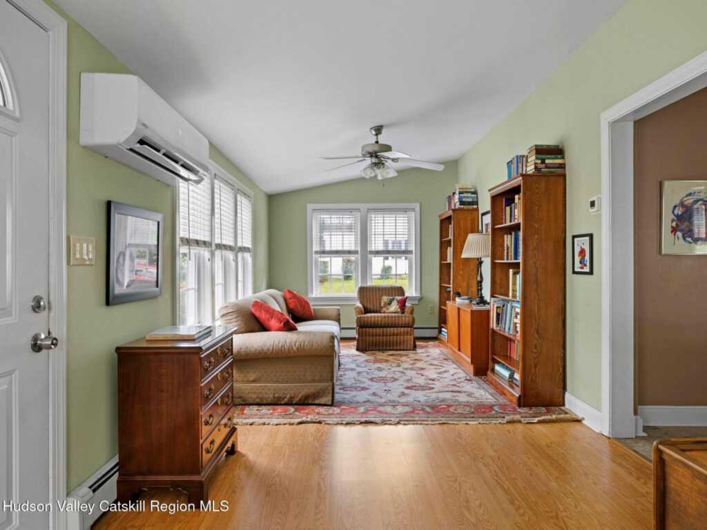 58 Fairmont Avenue, Kingston, NY 12401 - Photo 15 of 32