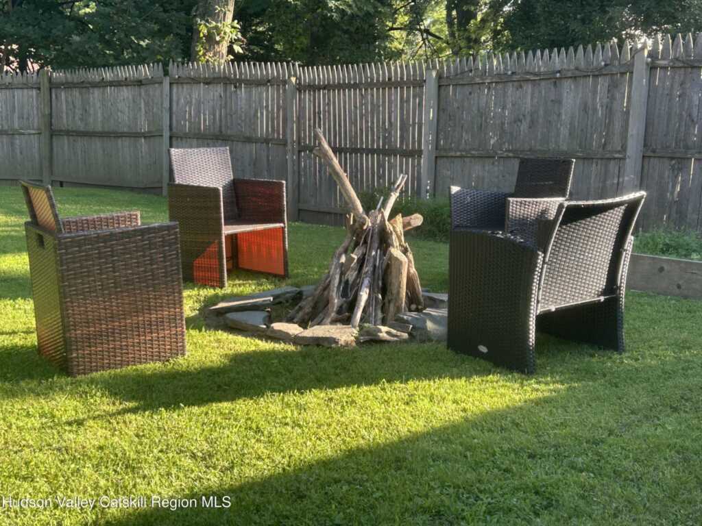 158 Henry Street, Kingston, NY 12401 - Photo 18 of 23