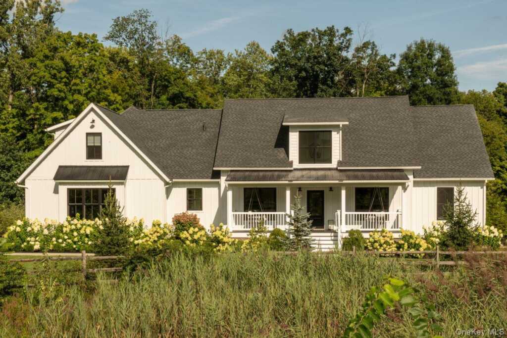 11 Crimson Hill, Rhinebeck, NY 12572