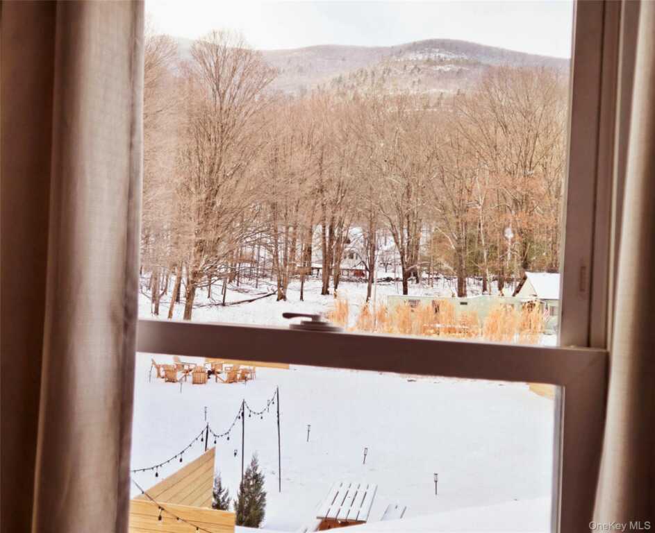 128 Cole Bank Road, Saugerties, NY 12477 - Photo 2 of 32