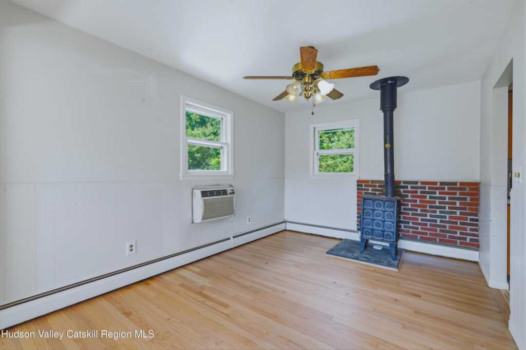 529 Lakeview Terrace, Kingston, NY 12401 - Photo 6 of 19