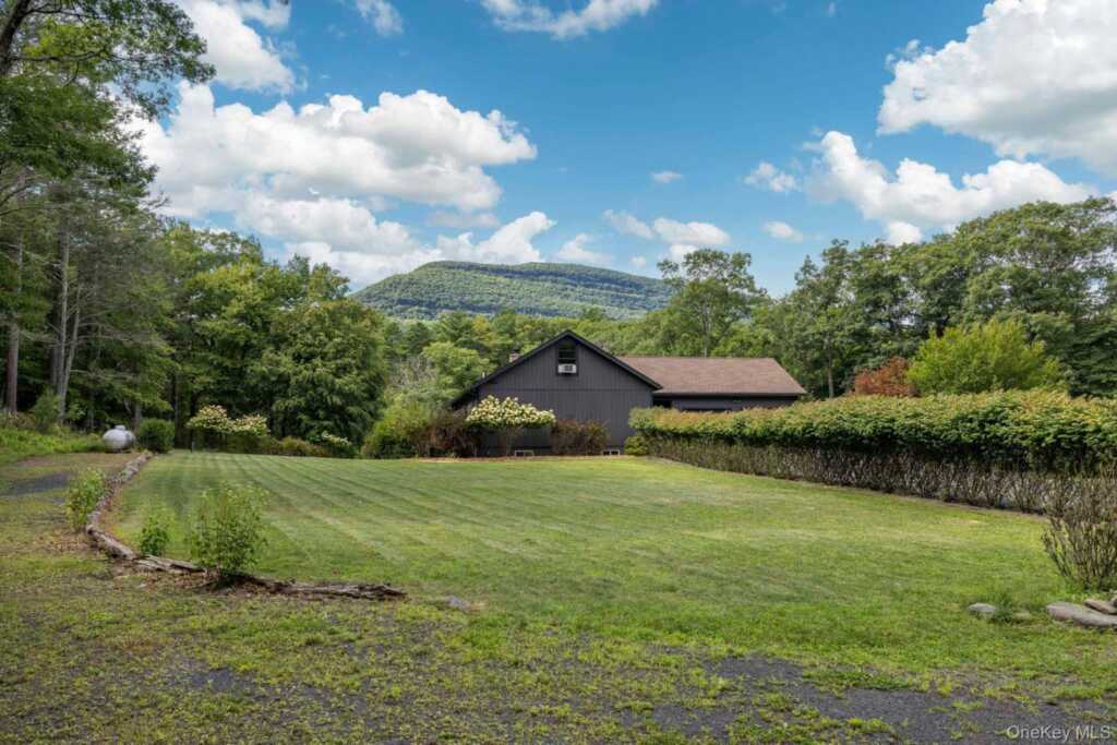 61 Woodland Falls Road, Saugerties, NY 12477 - Photo 29 of 45