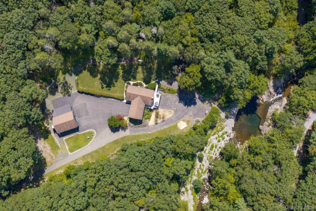 61 Woodland Falls Road, Saugerties, NY 12477 - Photo 40 of 45