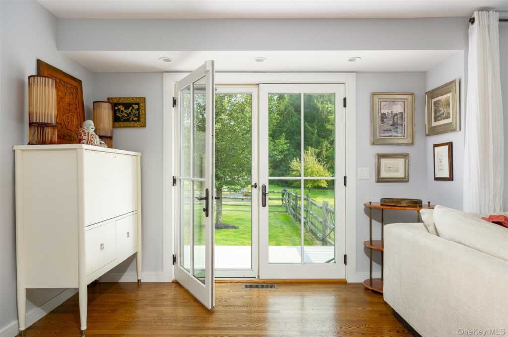 62 Frost Road, Rhinebeck, NY 12572 - Photo 7 of 30