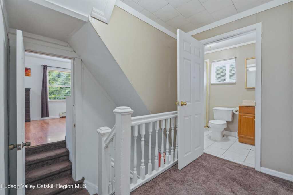 335 Lucas Avenue, Kingston, NY 12401 - Photo 13 of 25