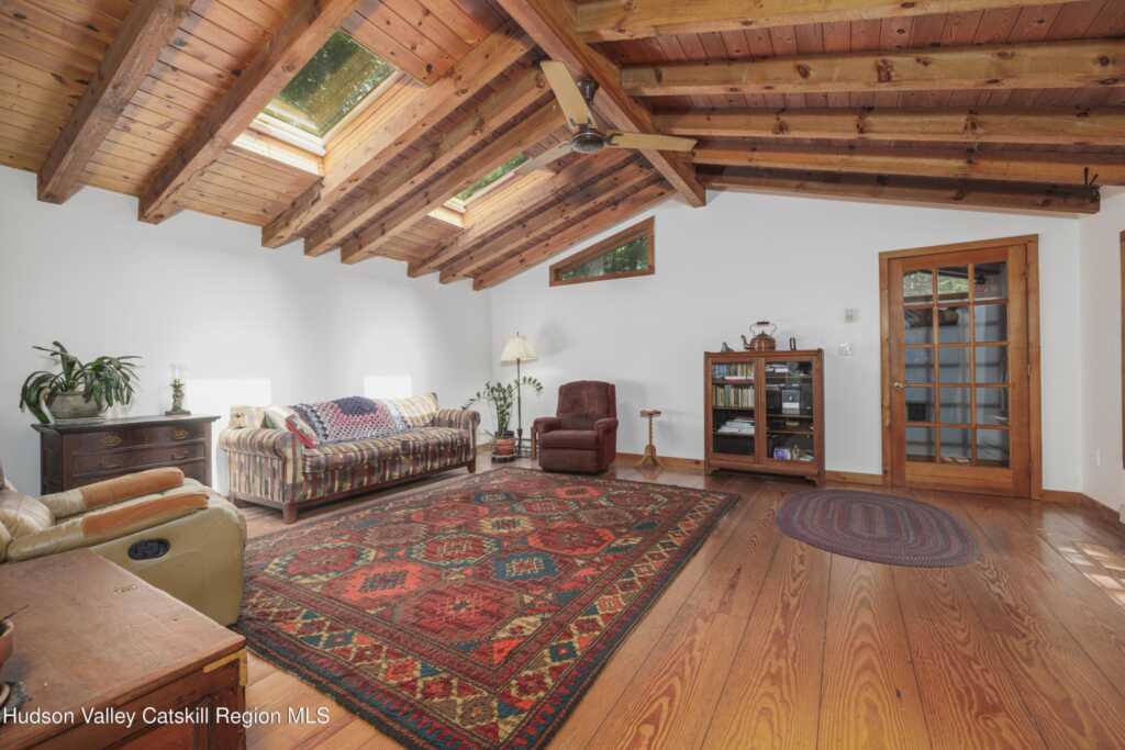 357 Chestnut Hill Road, Woodstock, NY 12498 - Photo 7 of 21