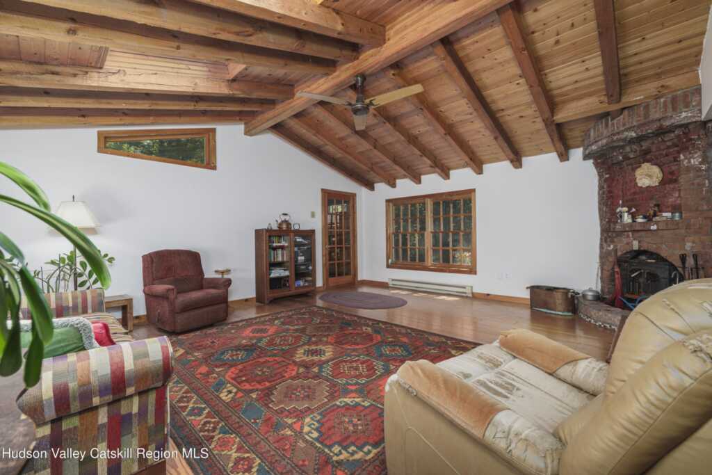 357 Chestnut Hill Road, Woodstock, NY 12498 - Photo 8 of 21