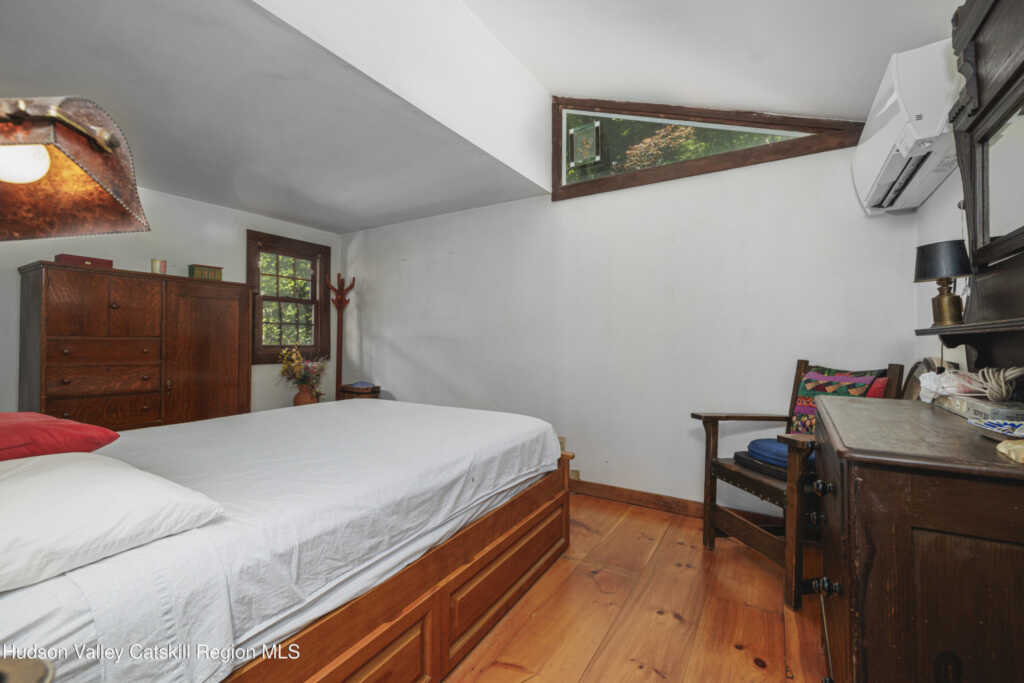 357 Chestnut Hill Road, Woodstock, NY 12498 - Photo 9 of 21