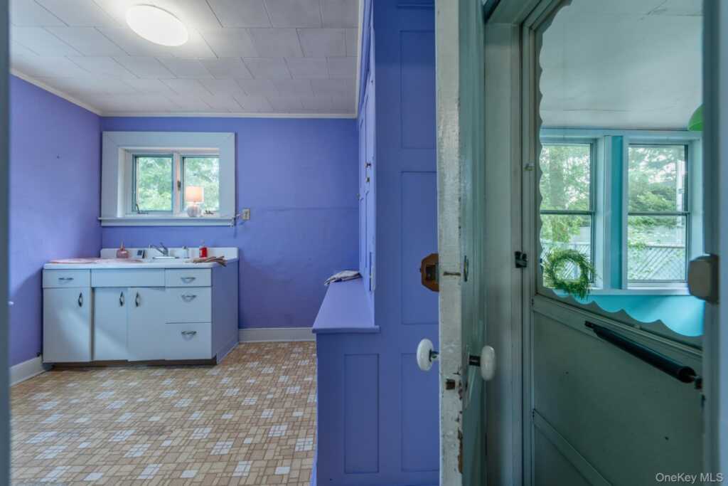 144 Henry Street, Kingston, NY 12401 - Photo 14 of 37