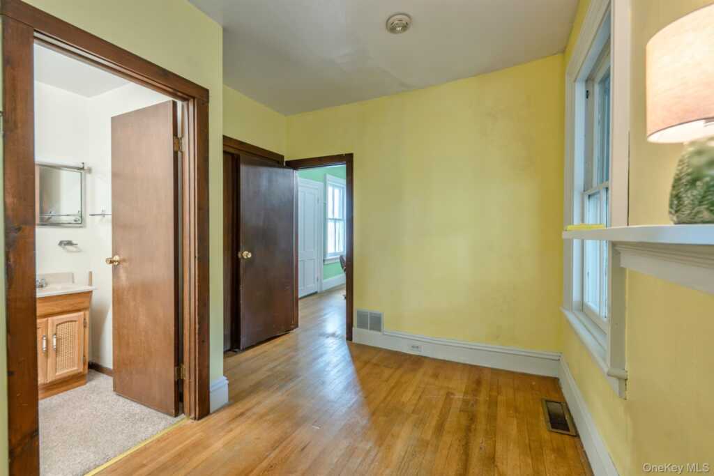 144 Henry Street, Kingston, NY 12401 - Photo 20 of 37