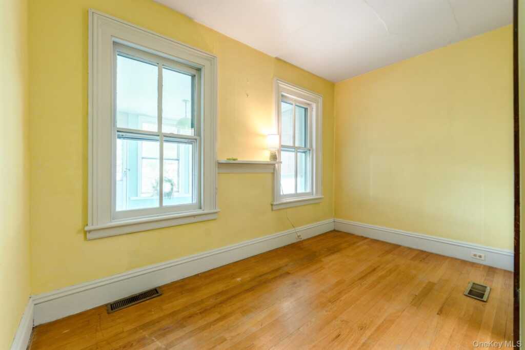 144 Henry Street, Kingston, NY 12401 - Photo 21 of 37
