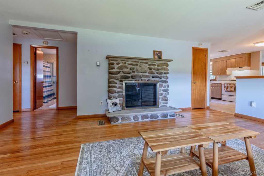 105 Orchard Street, Rosendale, NY 12486 - Photo 11 of 50