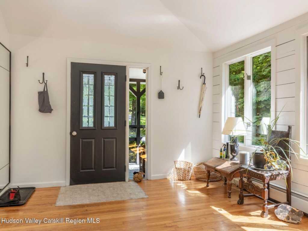 43 Cole Bank Road, Saugerties, NY 12477 - Photo 2 of 50