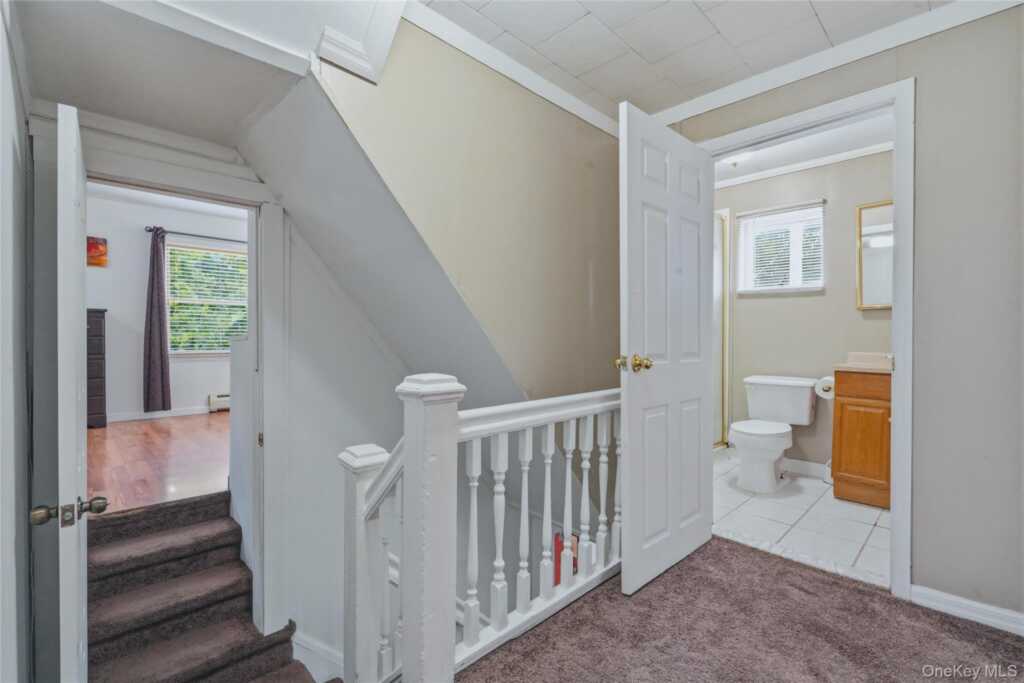 335 Lucas Avenue, Kingston, NY 12401 - Photo 14 of 26