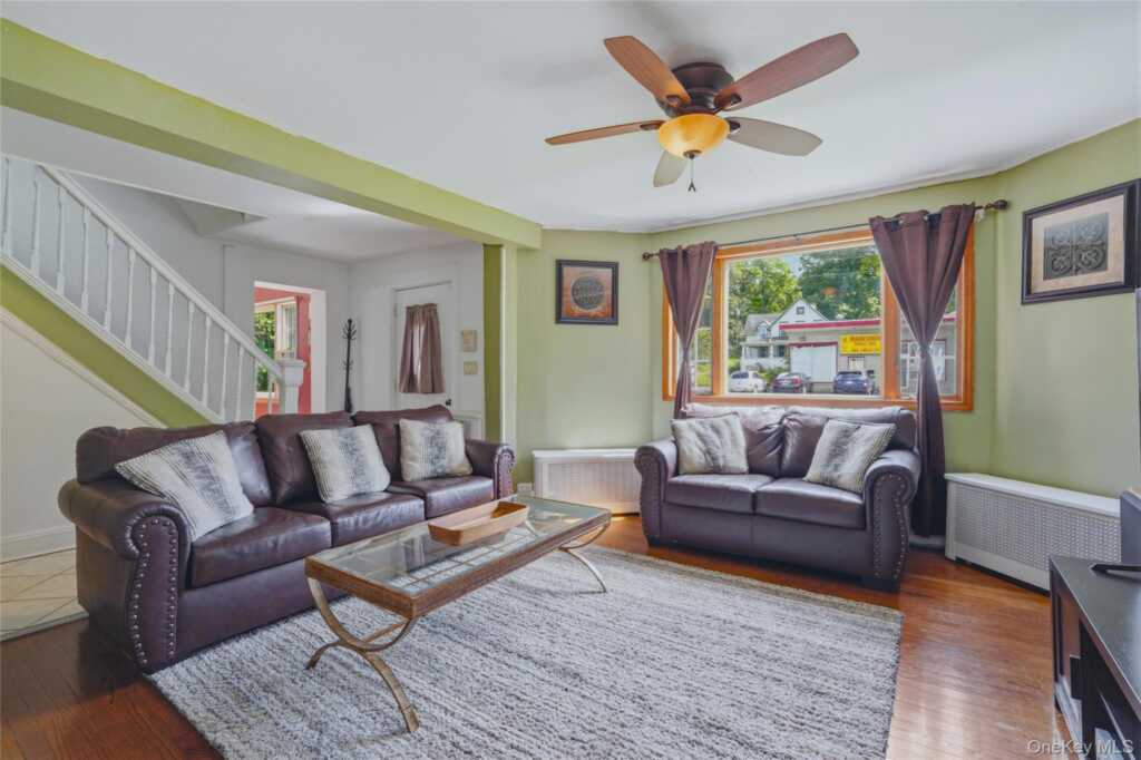 335 Lucas Avenue, Kingston, NY 12401 - Photo 5 of 26