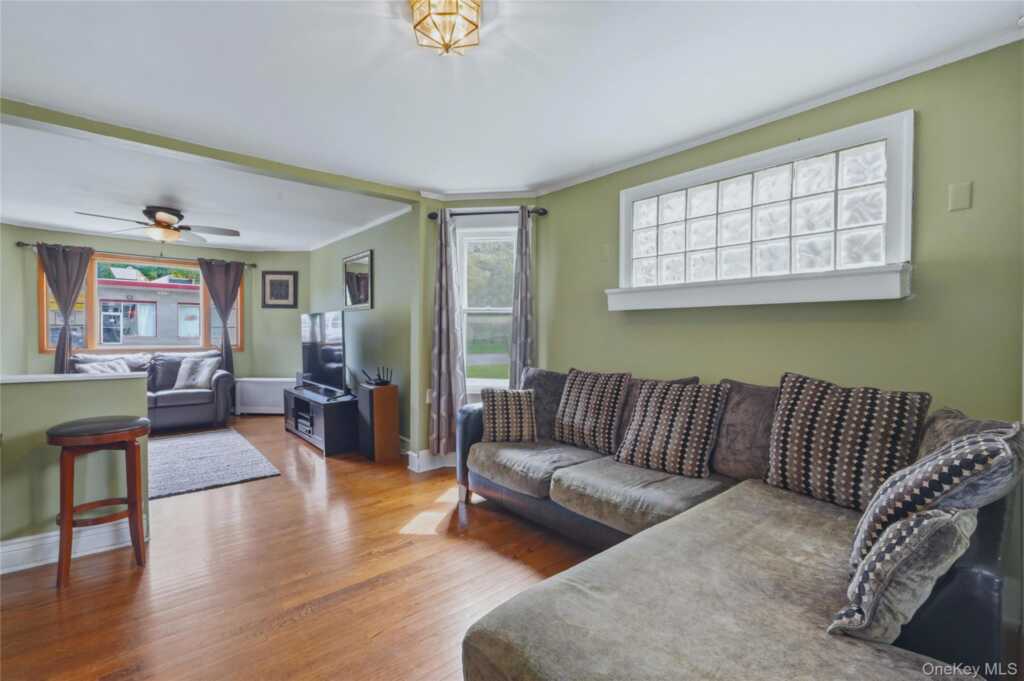 335 Lucas Avenue, Kingston, NY 12401 - Photo 7 of 26