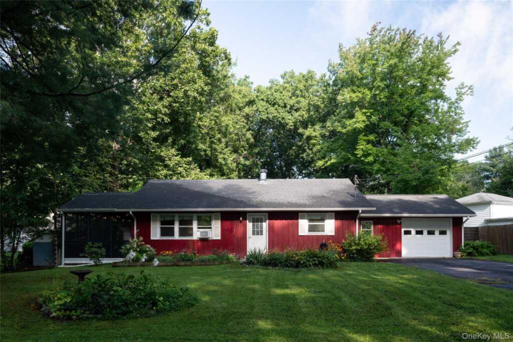 303 Sepasco Lake Drive, Rhinebeck, NY 12572