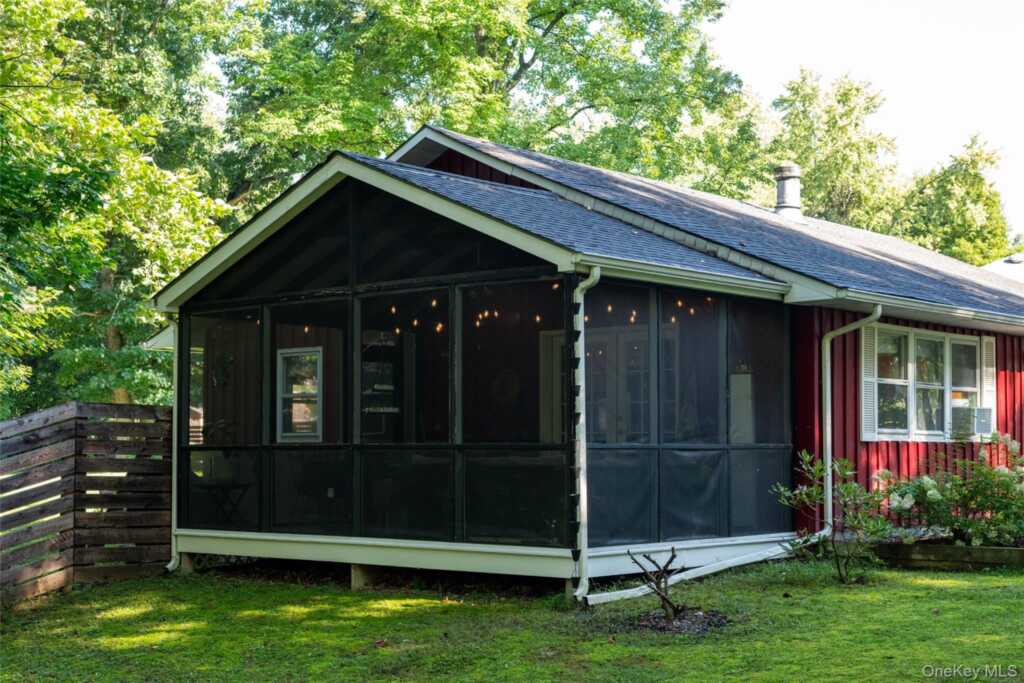 303 Sepasco Lake Drive, Rhinebeck, NY 12572 - Photo 28 of 32