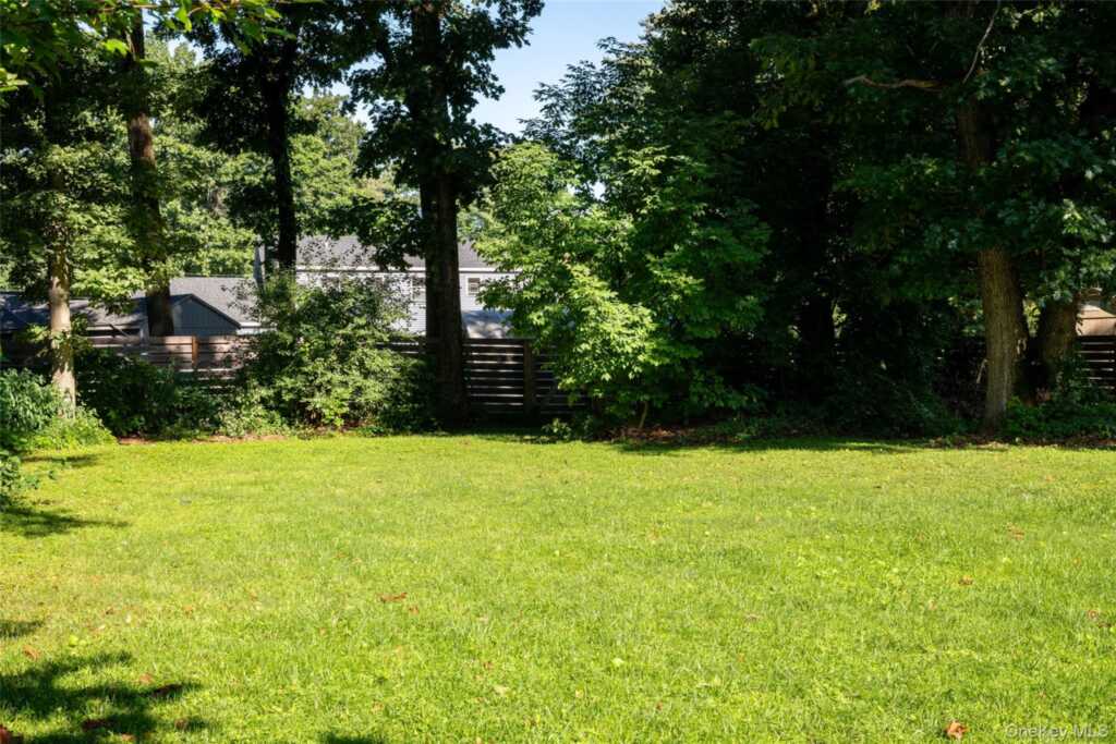 303 Sepasco Lake Drive, Rhinebeck, NY 12572 - Photo 31 of 32