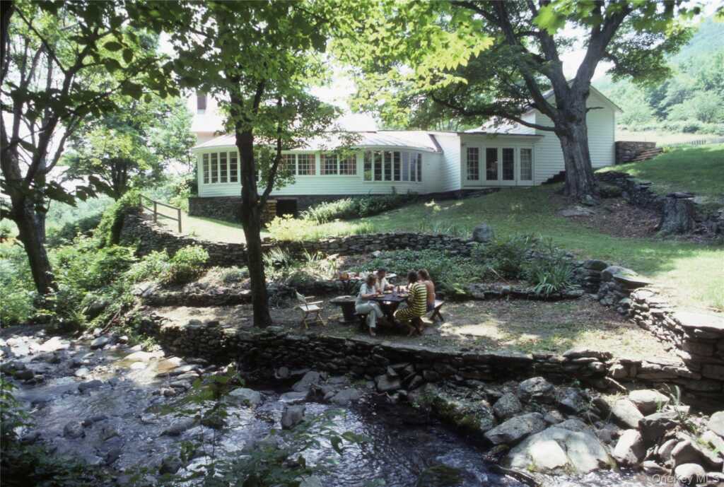 190 Lewis Hollow Road, Woodstock, NY 12498 - Photo 2 of 48