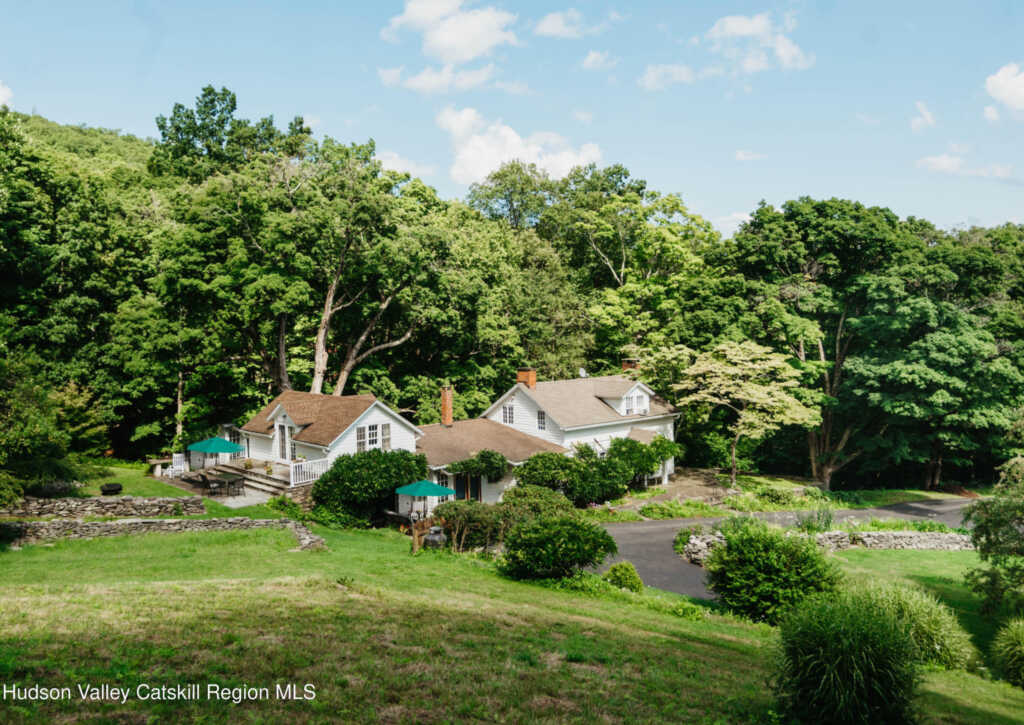 190 Lewis Hollow Road, Woodstock, NY 12498 - Photo 4 of 49