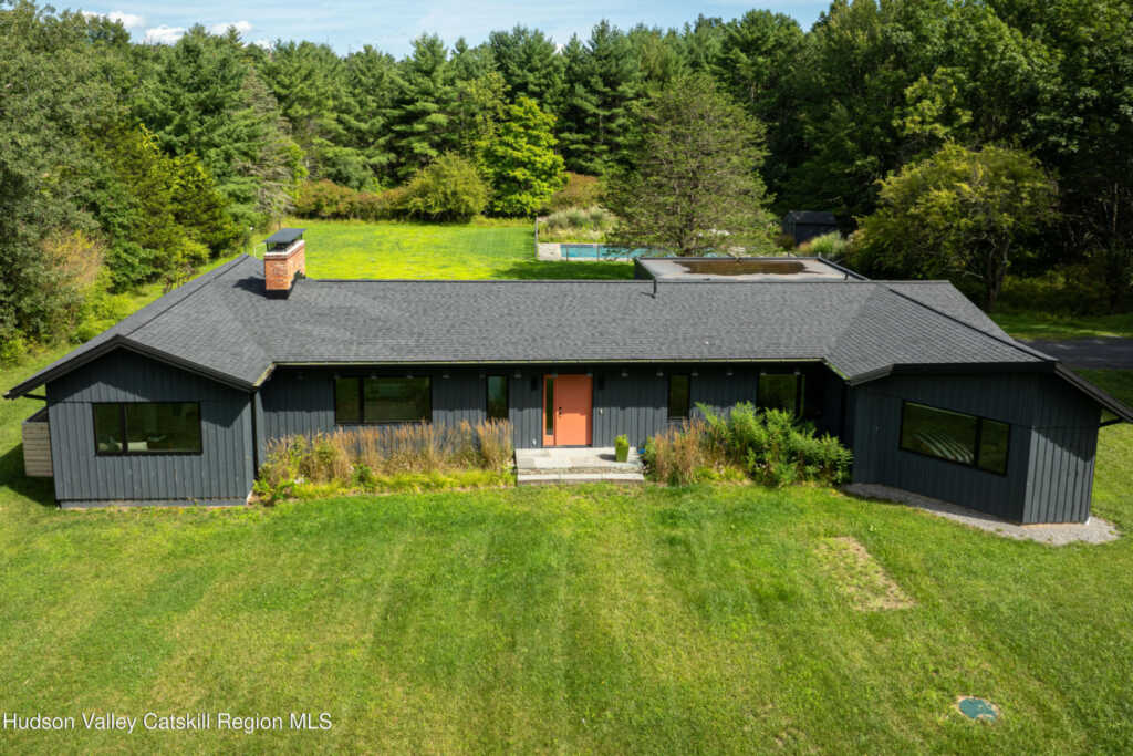 110 Pine Lane, Saugerties, NY 12477