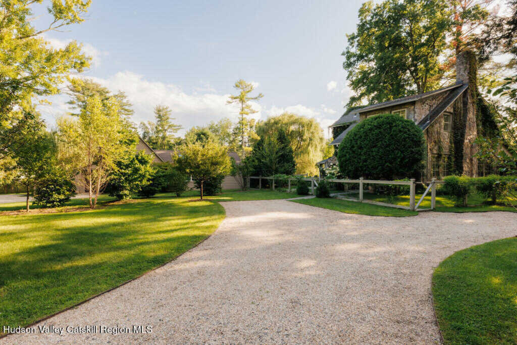 21-23 Library Lane, Woodstock, NY 12498 - Photo 2 of 50