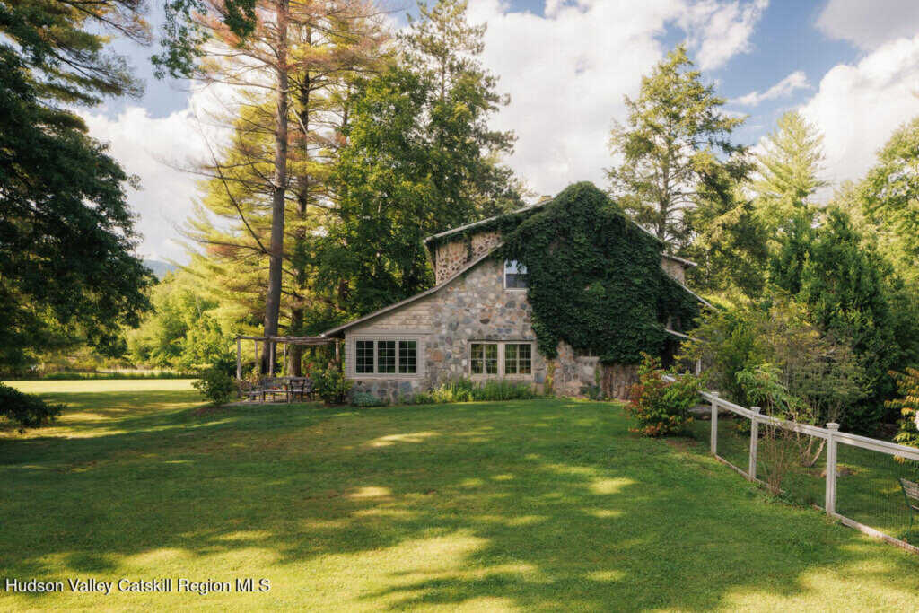 21-23 Library Lane, Woodstock, NY 12498 - Photo 39 of 50