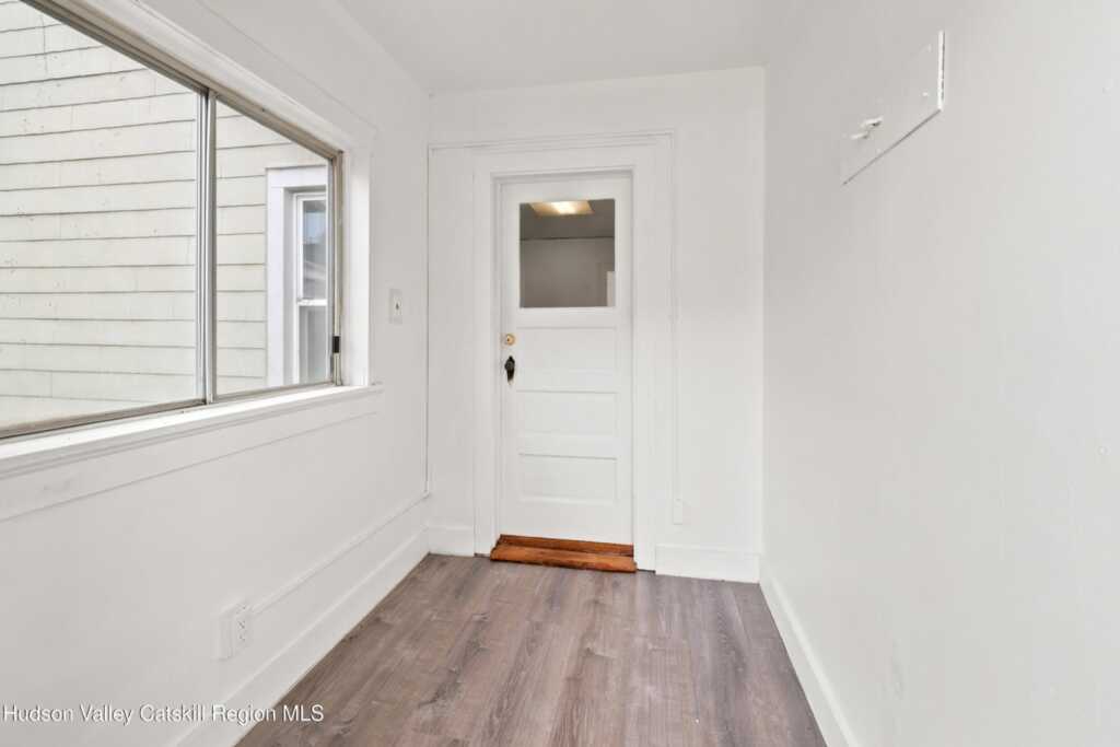407 Albany Avenue, Kingston, NY 12401 - Photo 43 of 44