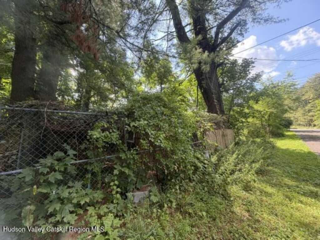 6190 U.S. 9, Rhinebeck, NY 12572 - Photo 13 of 14