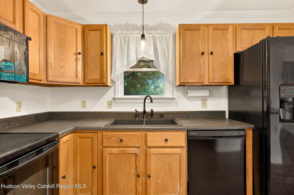 3 Josephs Drive, Saugerties, NY 12477 - Photo 15 of 43