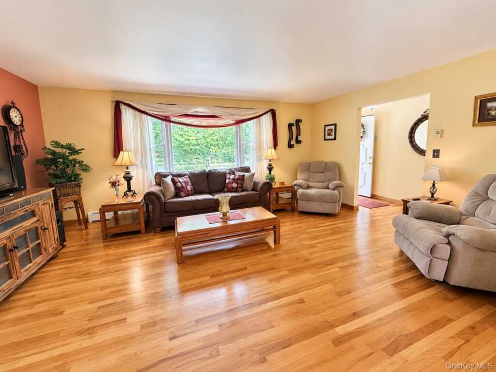 17 Rose Avenue, Rosendale, NY 12486 - Photo 5 of 50